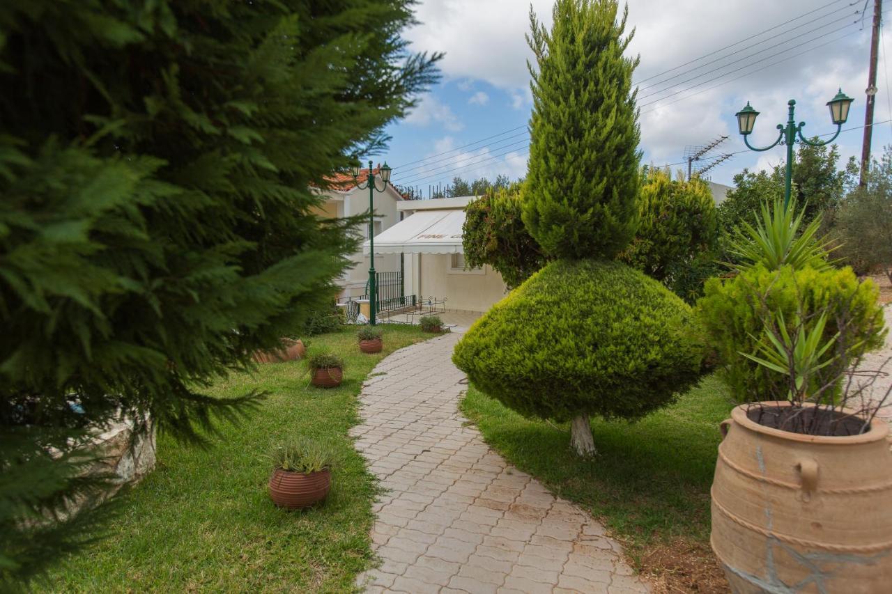 Garbis Villas & Apartments Lurdáta Kültér fotó